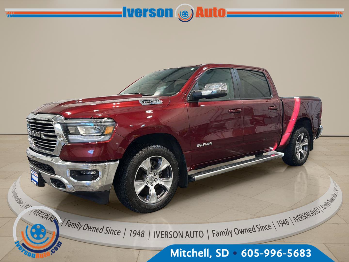 Used 2023 RAM 1500 Laramie AWD/4WD image 3