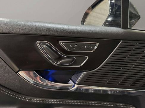 Used 2022 Lincoln Corsair Standard w/ Premium Package image 9