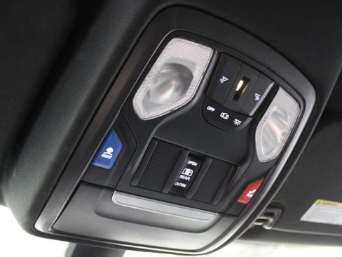 Used 2022 RAM 1500 Big Horn AWD/4WD image 28