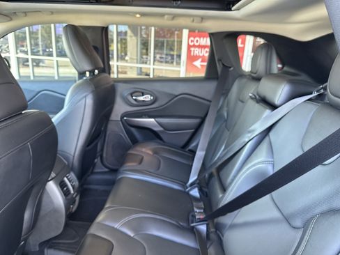 Used 2022 Jeep Cherokee Latitude Lux w/ Sun & Sound Group image 34