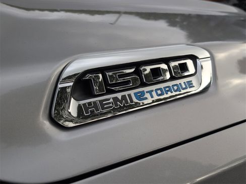 Used 2024 RAM 1500 Laramie image 16