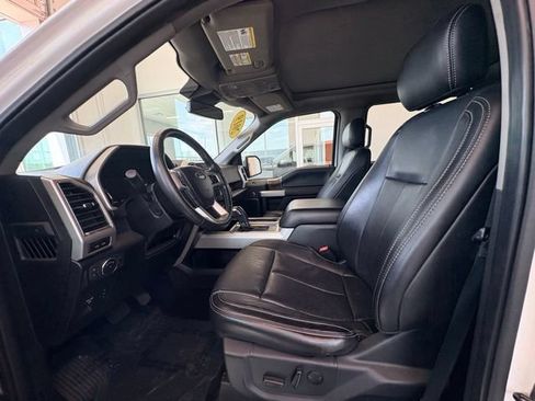 Used 2019 Ford F150 Lariat w/ Equipment Group 502A Luxury RWD image 16