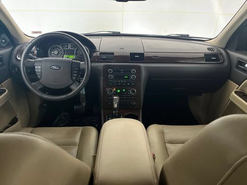 Used 2009 Ford Taurus SEL FWD image 29