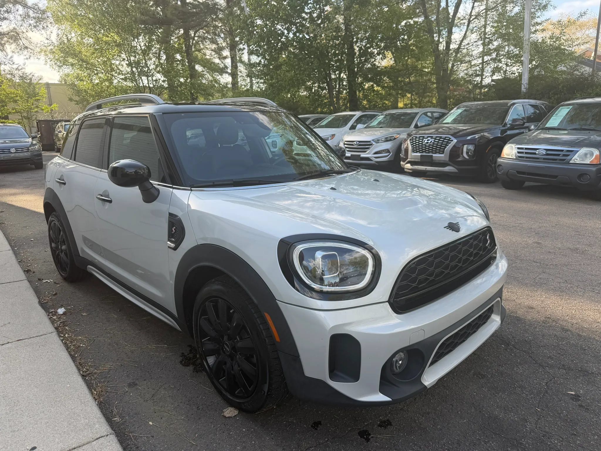 Used 2023 MINI Cooper Countryman S FWD image 3