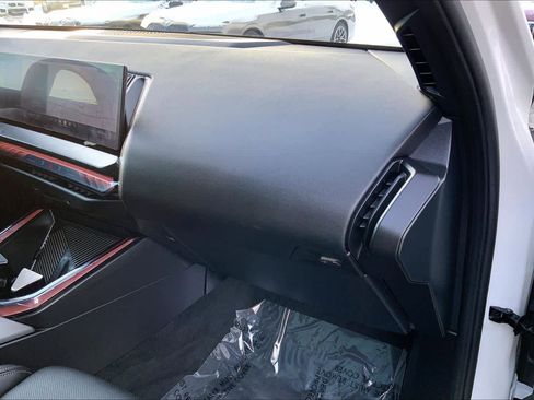 Certified 2025 BMW X3 xDrive30i w/ Convenience Package image 18