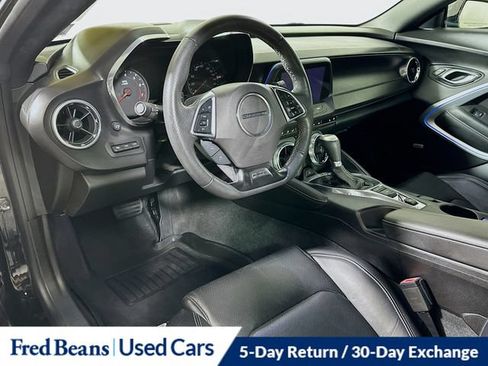 Used 2017 Chevrolet Camaro SS RWD image 13