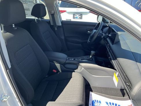 New 2026 Honda HR-V LX image 26