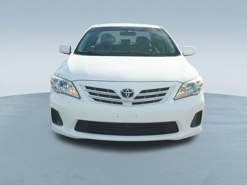 Used 2013 Toyota Corolla LE image 2