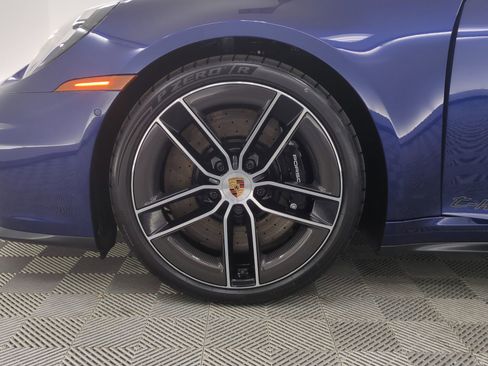 Certified 2025 Porsche 911 Targa 4 GTS AWD/4WD image 26