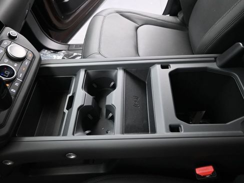 New 2026 Land Rover Defender 130 X-Dynamic SE AWD/4WD image 26