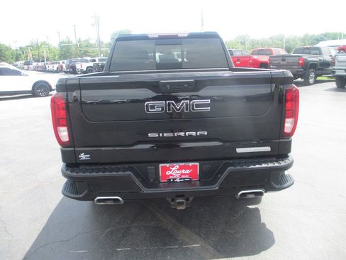 Used 2022 GMC Sierra 1500 Elevation w/ Elevation Premium Package AWD/4WD image 6