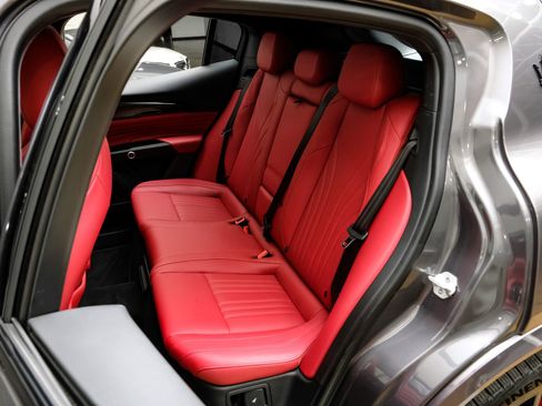 Used 2023 Maserati Grecale Modena image 42