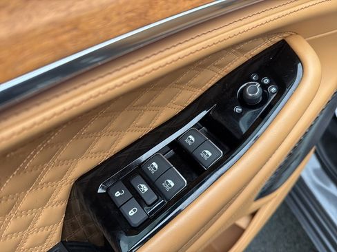 Used 2024 Jeep Grand Cherokee L Summit image 25