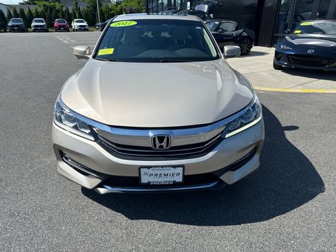 Used 2017 Honda Accord EX-L image 4