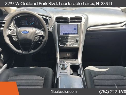 Used 2020 Ford Fusion SE FWD image 28