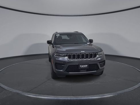 New 2026 Jeep Grand Cherokee Laredo X AWD/4WD image 4