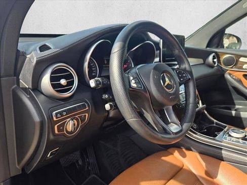 Certified 2018 Mercedes-Benz GLC 300 4MATIC image 10