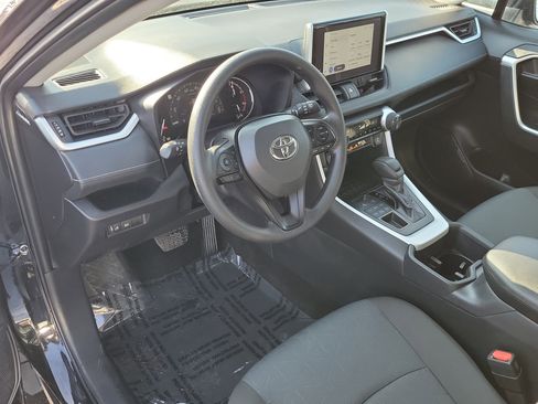 Certified 2025 Toyota RAV4 XLE image 17