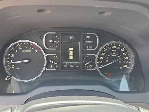 Used 2021 Toyota Tundra SR5 RWD image 18
