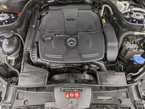 Used 2014 Mercedes-Benz E 350 4MATIC Sedan image 35
