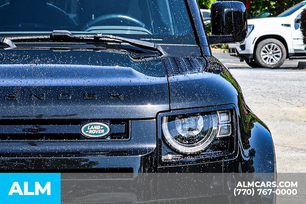Used 2023 Land Rover Defender 110 S AWD/4WD image 14