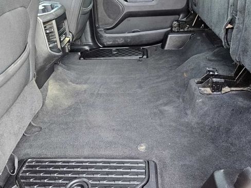 Used 2019 RAM 1500 Big Horn AWD/4WD image 9