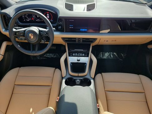New 2026 Porsche Cayenne AWD/4WD image 20