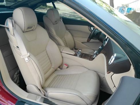 Used 2015 Mercedes-Benz SL 550 image 28