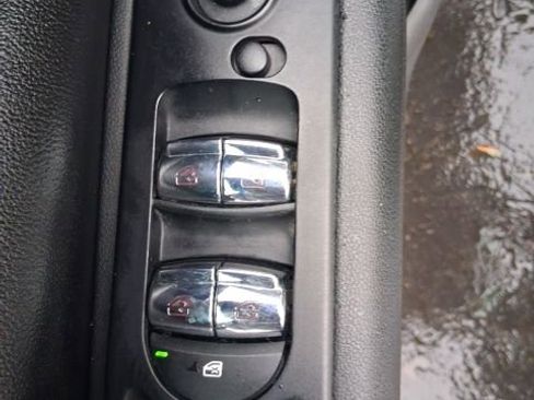 Used 2017 MINI Cooper Clubman image 11