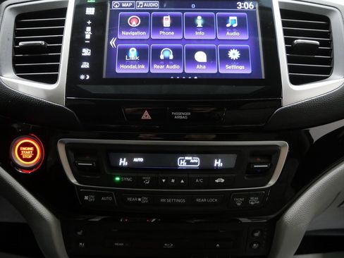 Used 2016 Honda Pilot Elite image 21