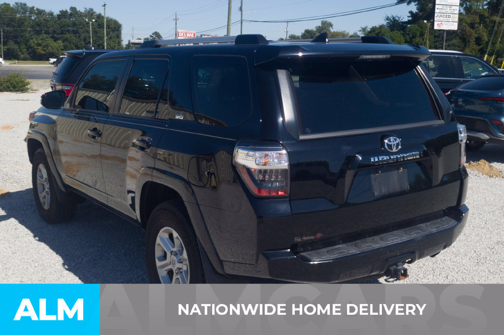 Used 2021 Toyota 4Runner SR5 Premium w/ Moonroof Package AWD/4WD image 4