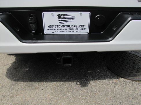 Used 2020 GMC Sierra 1500 Elevation w/ Elevation Value Package image 32