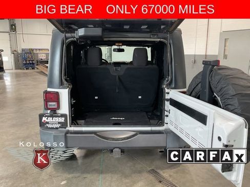 Used 2017 Jeep Wrangler Sport AWD/4WD image 19