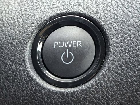 Used 2026 Toyota Camry SE FWD image 25
