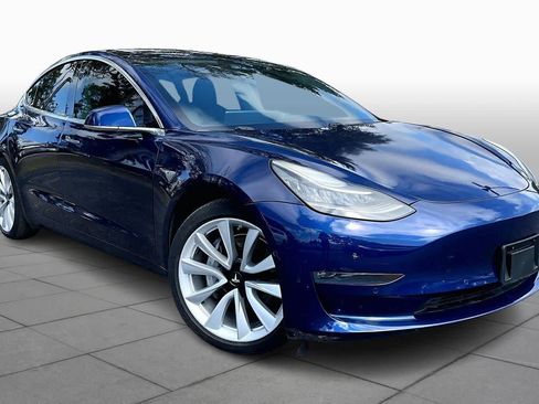 Used 2018 Tesla Model 3 Long Range image 2