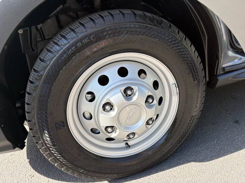 Used 2024 Ford Transit 250 148 Medium Roof Extended AWD w/ Load Area Protection Package image 31