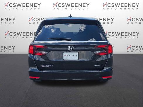 Used 2023 Honda Odyssey Sport image 4
