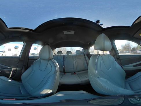 Used 2025 Hyundai Elantra Limited image 41