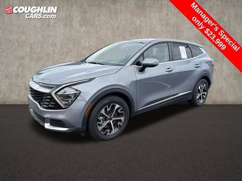 Used 2025 Kia Sportage EX FWD image 5