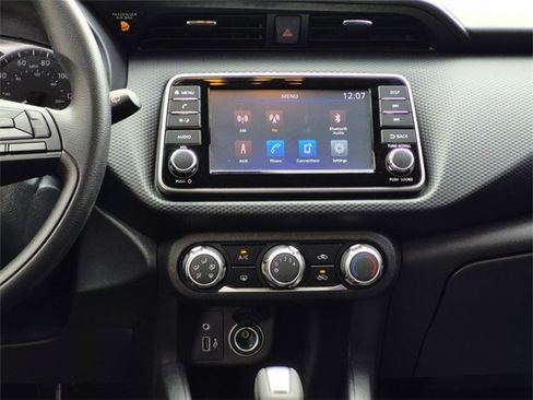 Used 2024 Nissan Kicks S image 23