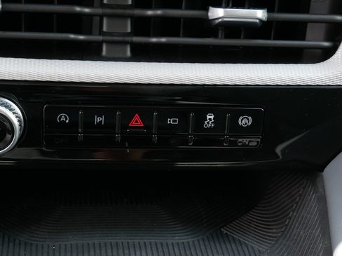 Used 2026 Ford Explorer Active w/ Active Comfort Package AWD/4WD image 23