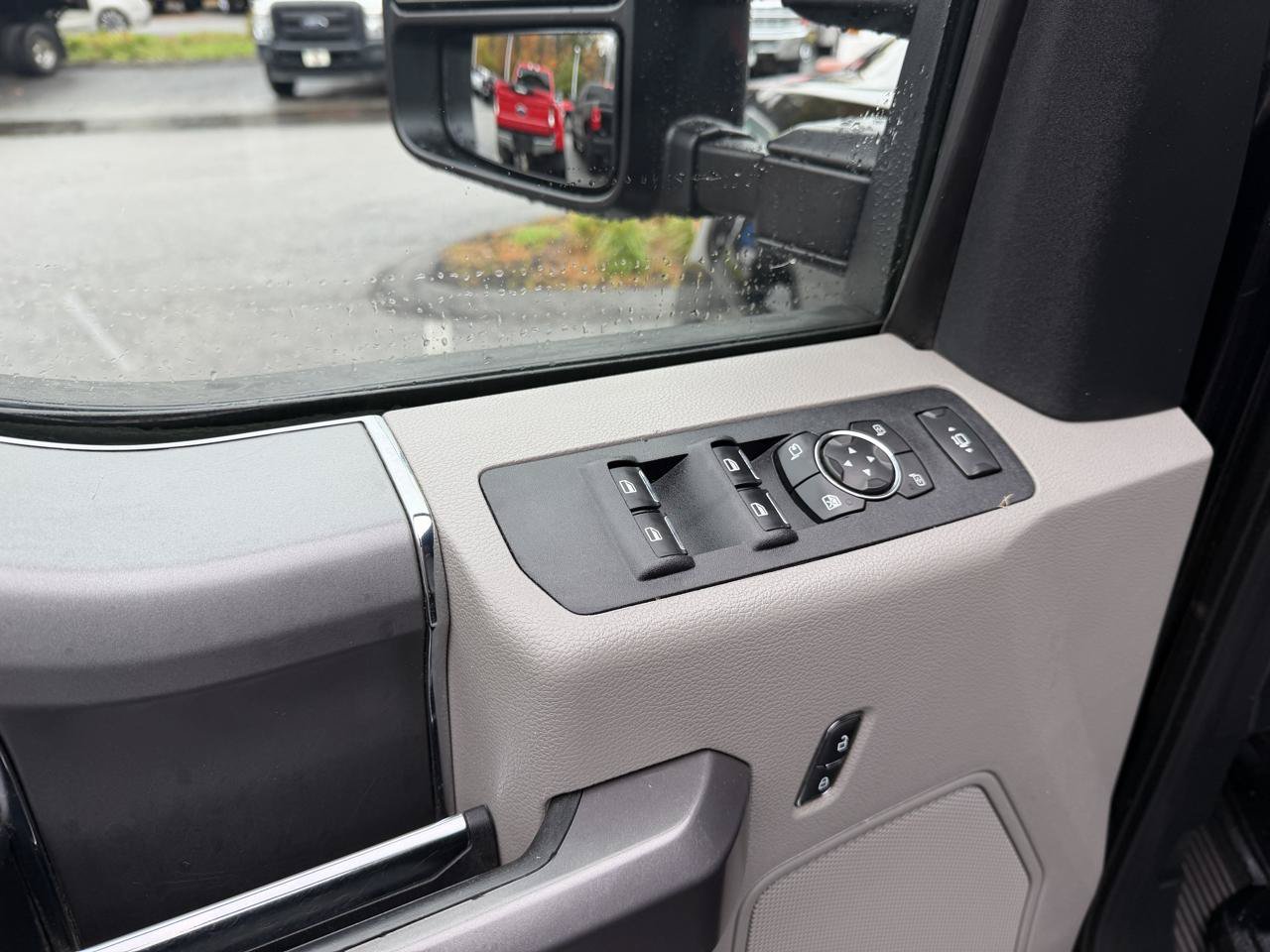 Used 2021 Ford F350 XLT w/ XLT Premium Package AWD/4WD image 23