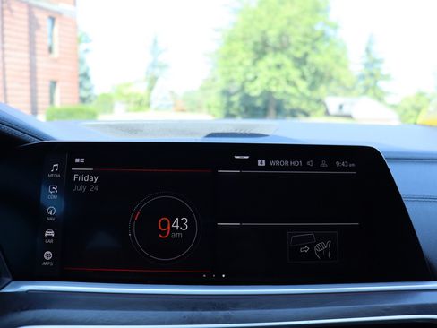 Used 2021 BMW X5 xDrive40i w/ Premium Package AWD/4WD image 29