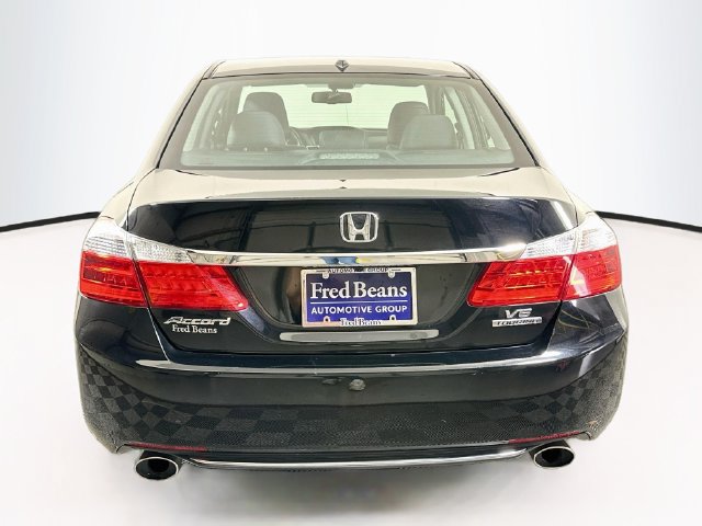 Used 2015 Honda Accord Touring image 7