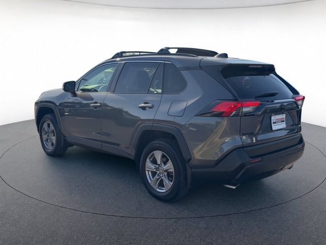Used 2025 Toyota RAV4 XLE w/ Convenience Package AWD/4WD image 4