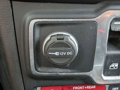 Used 2021 Jeep Wrangler Rubicon image 32