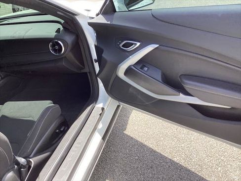 Used 2023 Chevrolet Camaro LT RWD image 19