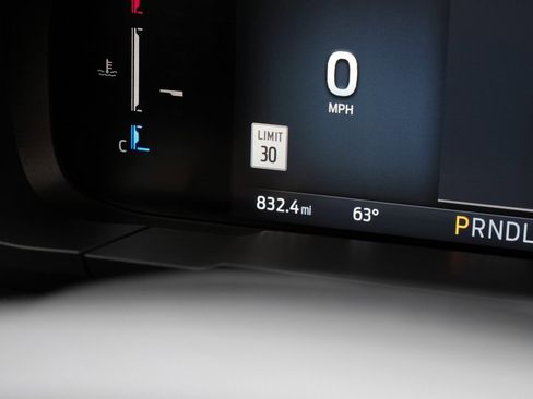 Used 2025 Ford Maverick Lariat w/ 4K Tow Package image 23