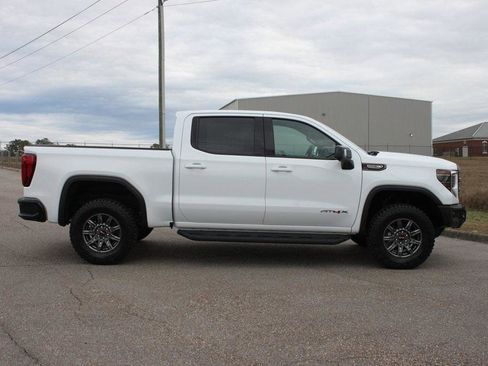 New 2026 GMC Sierra 1500 AT4X image 18