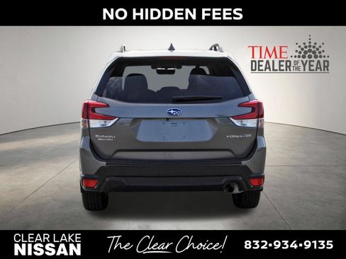 Used 2020 Subaru Forester Premium AWD/4WD image 6